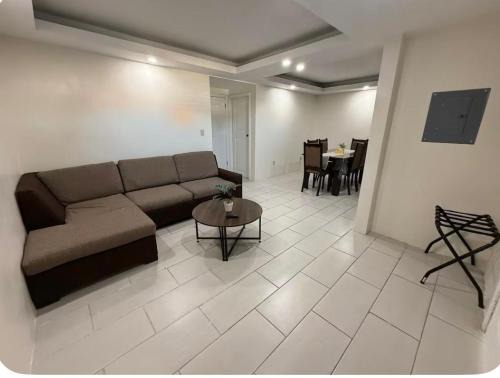 Primera Sección Apartamento | Family Condo