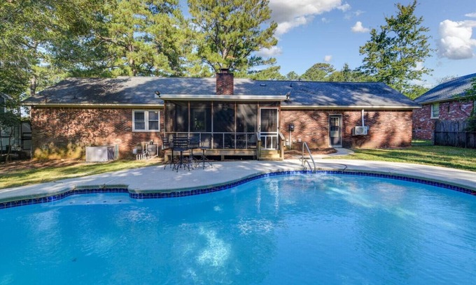 Columbia Casa | Family Cove | 4BR + Private Pool & Billiards