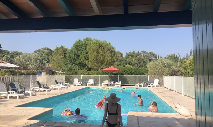 Saint-Christol-Les-Ales Casa | Piscina de casa de vacaciones familiar. Se aceptan mascotas. Anduze Alès, Gard