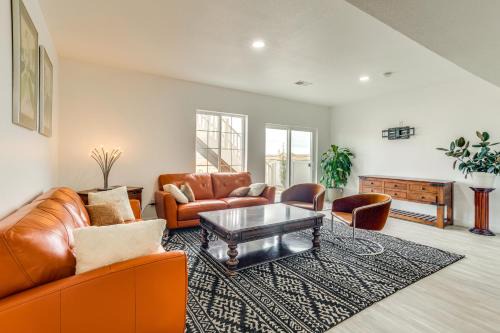 Aurora Apartamento | Family-Friendly Aurora Apt with Shared Patio!