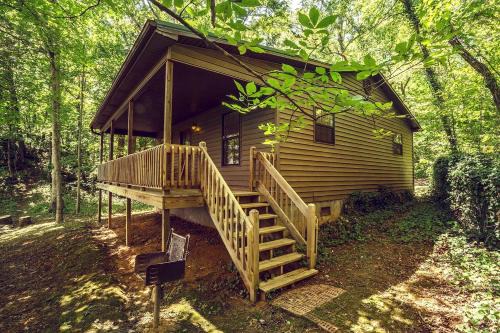 Greeneville Casa | Family-Friendly Cabin Rental with River Views near Knoxville