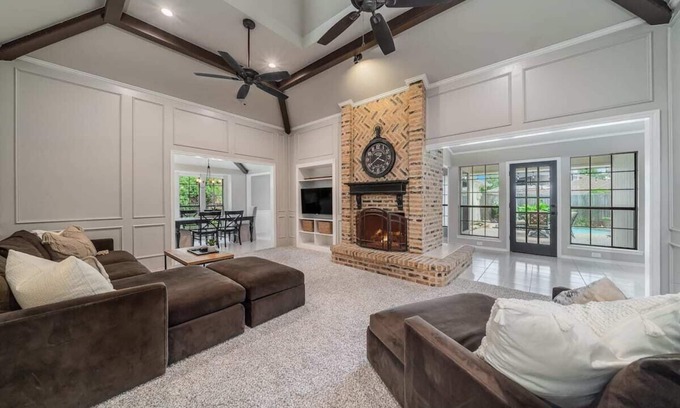 Northeast Carrollton Casa | Family Friendly Luxury Home with Pool