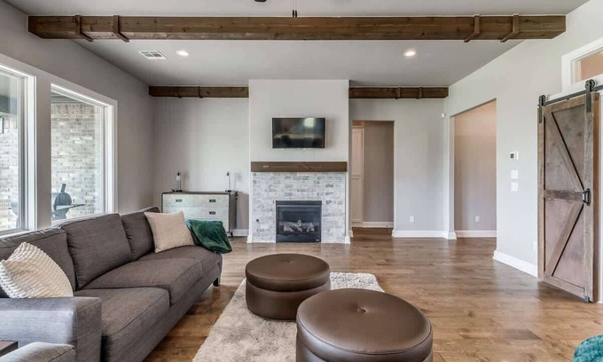 Edmond Casa | Family-Friendly Luxury- 5BR Home near Woodlands