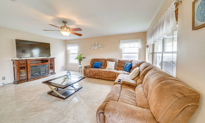 West San Antonio Casa | Family-Friendly San Antonio Escape w/ Game Room