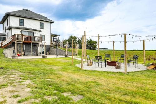 Seward County Casa | Family-Friendly Seward Home with Sauna and Pool!