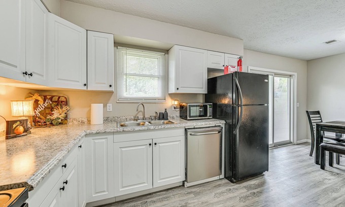 Elizabethtown Casa | Family-Friendly Home w/Big Yard In Elizabethtown!