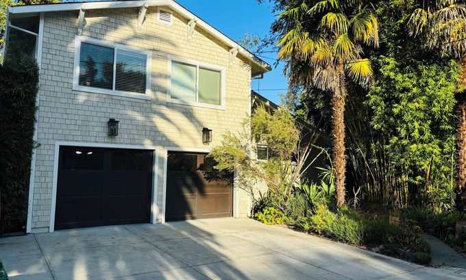 San Anselmo Casa | Family getaway in Marin County. Close to S.F., wine country and Stinson Beach.