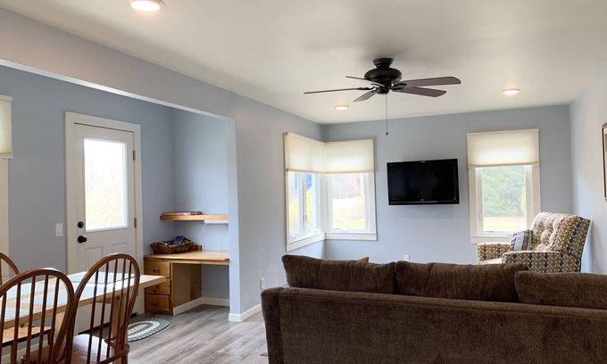 Lake Leelanau Casa | Family Getaway, Minutes away from Leland, Lake Leelanau, Suttons Bay