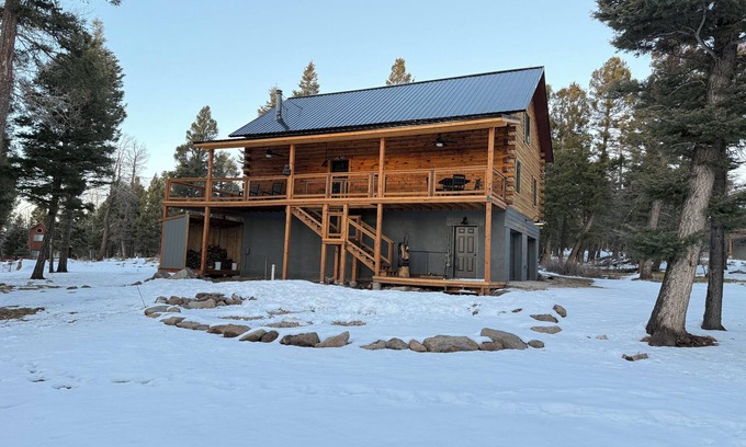 Angel Fire Cabina | Family Getaway: Mountain Retreat with Games, Grill, Large Deck, & Wildlife