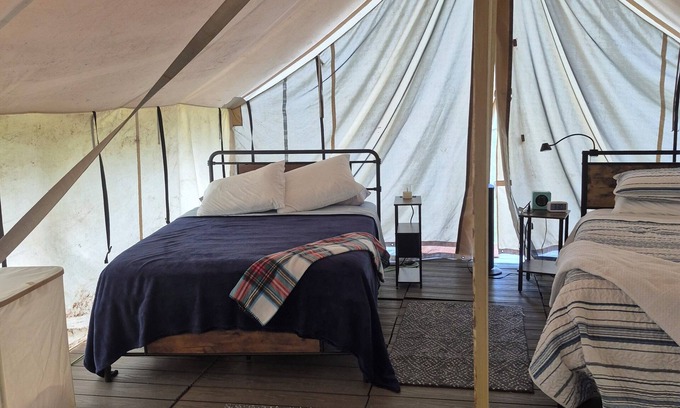 Douglas County Alquiler De RV | Family Glamping Tent in Relaxing Campground in West Omaha