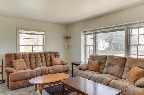 Waterloo Casa | Family Home By Theme Park and Waterloo Arts District
