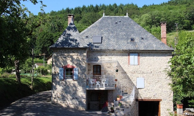 Altillac Casa | Wonderful house in the heart of Corrèze with swimming pool tennis games area