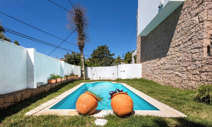 Malveira da Serra Casa | Family Home With Pool and Ocean Views, Located in a Peaceful Residential Area
