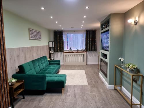 Tooting Casa | Family House, Two Bedroom in London