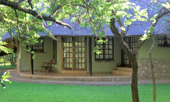 Bulawayo Apartamento | Family Lodge in Natural African bush - 2113