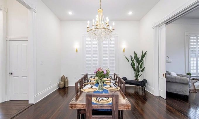 Downtown Little Rock Casa | Family-sized Historic Sallie Peay House! 10 mins walk to Children's Hospital!