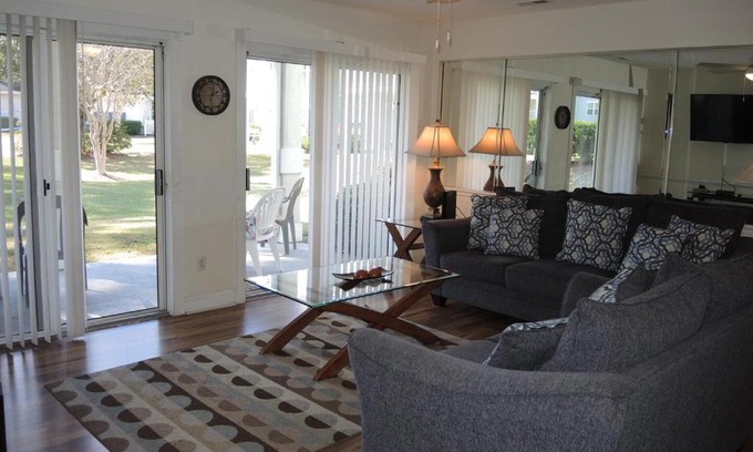 Calabash Villa | Family Villa 1202 with Golf Course