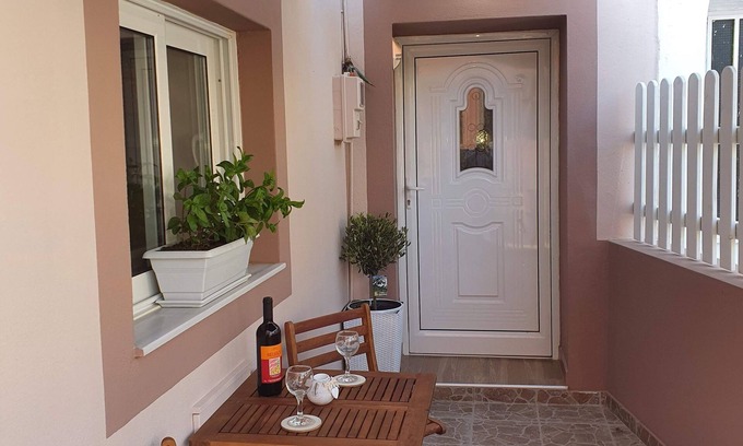 Fanai Casa | FANES RHODES SURFERS KITE