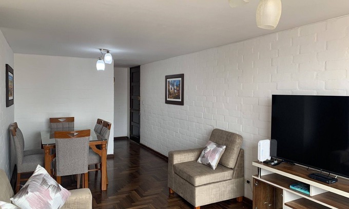 La Victoria Apartamento | Fantastic 3-bedroom apartment with WiFi in San Borja, Peru