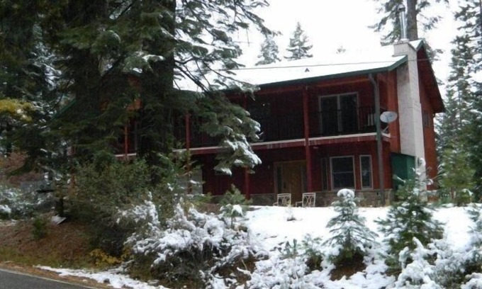 Plumas County Casa | Fantástico campamento base al desierto de Buck's Lake