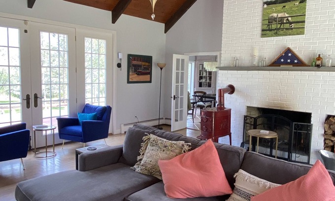 Egremont Casa | Fantastic Fall Berkshires Retreat with Beautiful Heated Swimming Pool