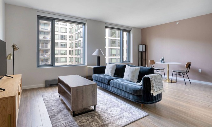 Civic Center Apartamento | Fantastic Hayes Valley 1BR w/ Concierge & Spa, nr Dining, by Blueground