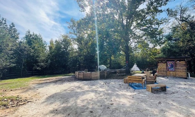 Tallahassee Alquiler De RV | Farm Buckbeak2 Tent/ScreenRoom