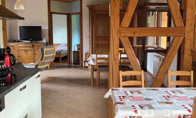 Dahlenheim Apartamento | Alojamiento Casa Rural, zona muy tranquila, ideal para familias.