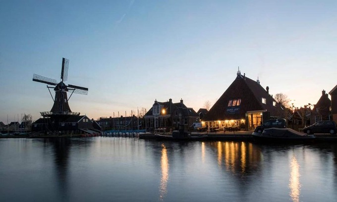 Woudsend Casa | Granja en Woudsend, Frisia, con bar y embarcadero