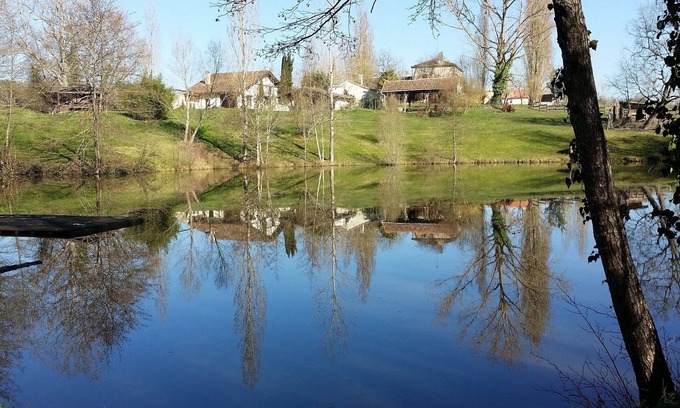 Sainte-Maure-de-Peyriac Casa | Casa de campo en medio de los caballos.