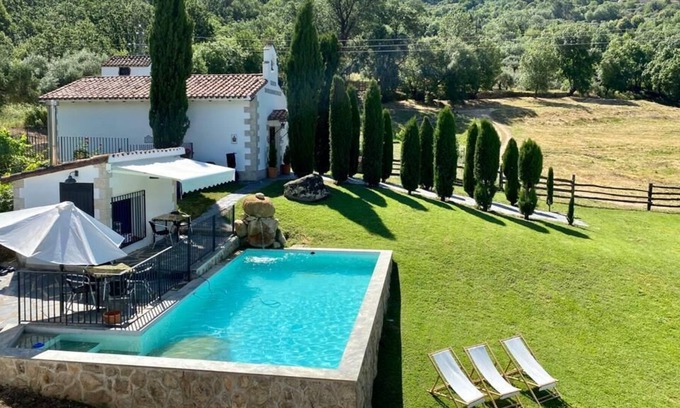 La Higuera Cabaña | Casa Rural en finca de 7 hm²n el Valle del Tiétar con pisicina privada y WIFI