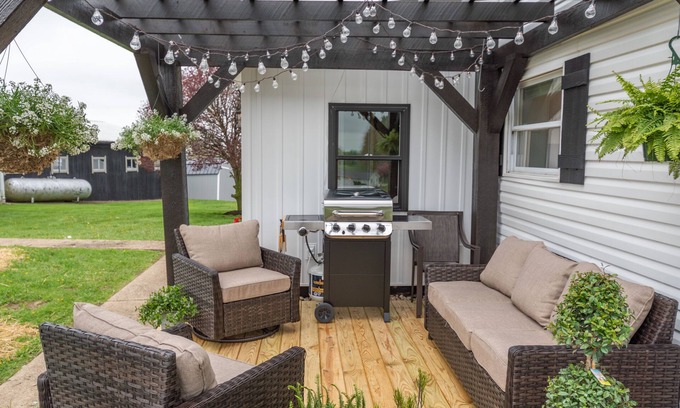 Winesburg Casa | Farmhouse of Blessings | 2 Bed, 2 Bath