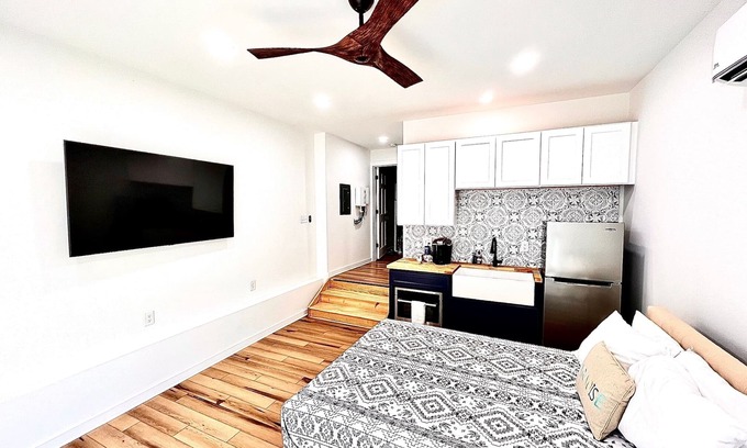 San Mateo Otro | Farmhouse Retreat Near St John’s River!