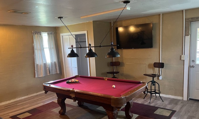 Magnolia Cabina | Farmhouse Surrounded by the Glorious Outdoors