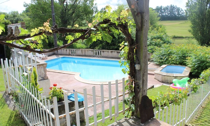 Thenac Otro | Casa rural con piscina privada, golf privado y pesca