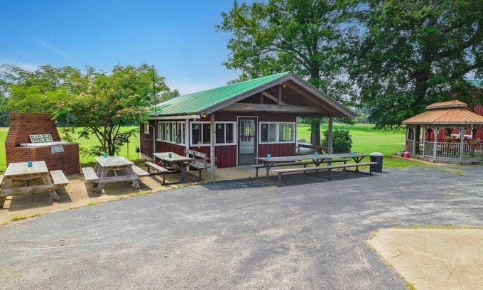 Mercer Otro | Farming resort; rustic meets luxury