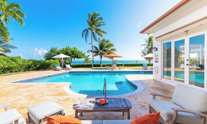 George Town Casa | ¡Ultra lujo con vistas incomparables! ¡Piscina! Vacaciones en Faroway Villa by Cayman