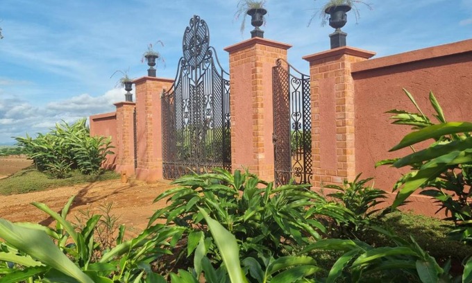 Angola Casa | Fazenda IRMÃOS CHAVES