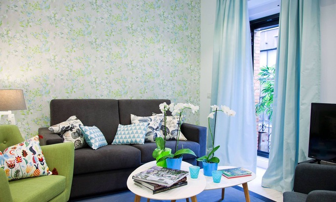 Moncloa - Arguelles Apartamento | Feelathome Madrid Suites Apartments