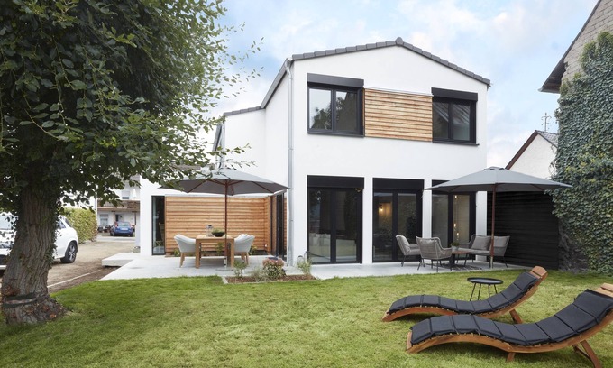 Mayen Casa | Ferienhaus für 1-12 Personen, mit 4 Schlafzimmern