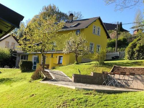 Bad Elster Casa | Ferienhaus in Bad Elster mit Kleinem Kamin
