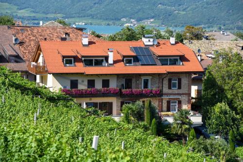 Tramin Apartamento | Ferienhof Franzelin
