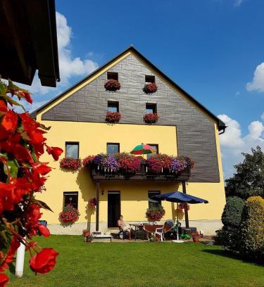 Oberwiesenthal Apartamento | Ferienwohnungen "Am Schlössel"