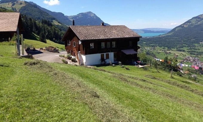 Lauerz Apartamento | Ferienwohnung/app. für 5 Gäste mit 80m² in Lauerz