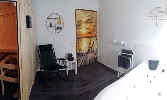 Utzerath Apartamento | Ferienwohnung Christine mit Sauna und Whirlpool