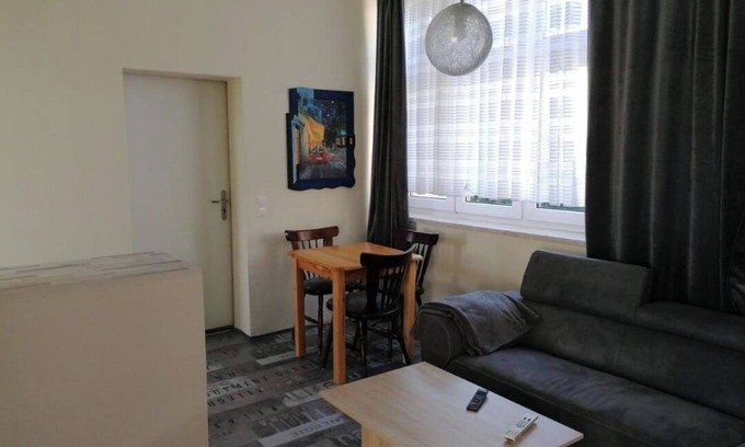 Dippelsdorf Apartamento | Ferienwohnung Civrilli 2 Direkt an der B91