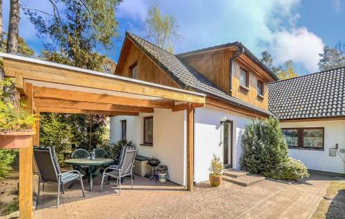 Neuhaus Apartamento | Ferienwohnung Dierhagen