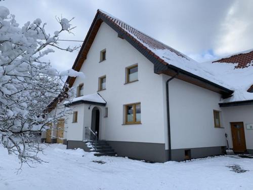 Hellenthal Casa | Ferienwohnung Eifelhöhe Pützer