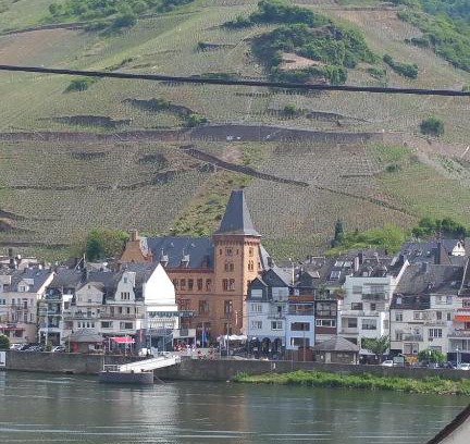 Kaimt Apartamento | Ferienwohnung-Hallebach