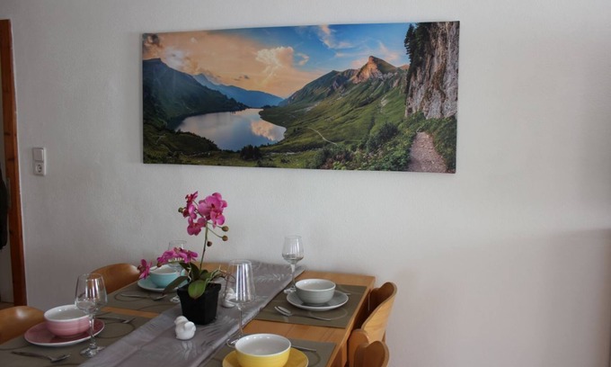 Teisendorf Apartamento | Apartamento 1 ° piso, 50m², 2-4 pers., Ducha / WC, balcón orientado al este